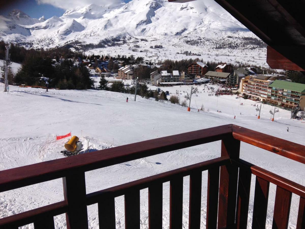 Eden Sur Les Pistes Avec Vue Panoramique Sur La Vallee La Joue du Loup Exterior photo